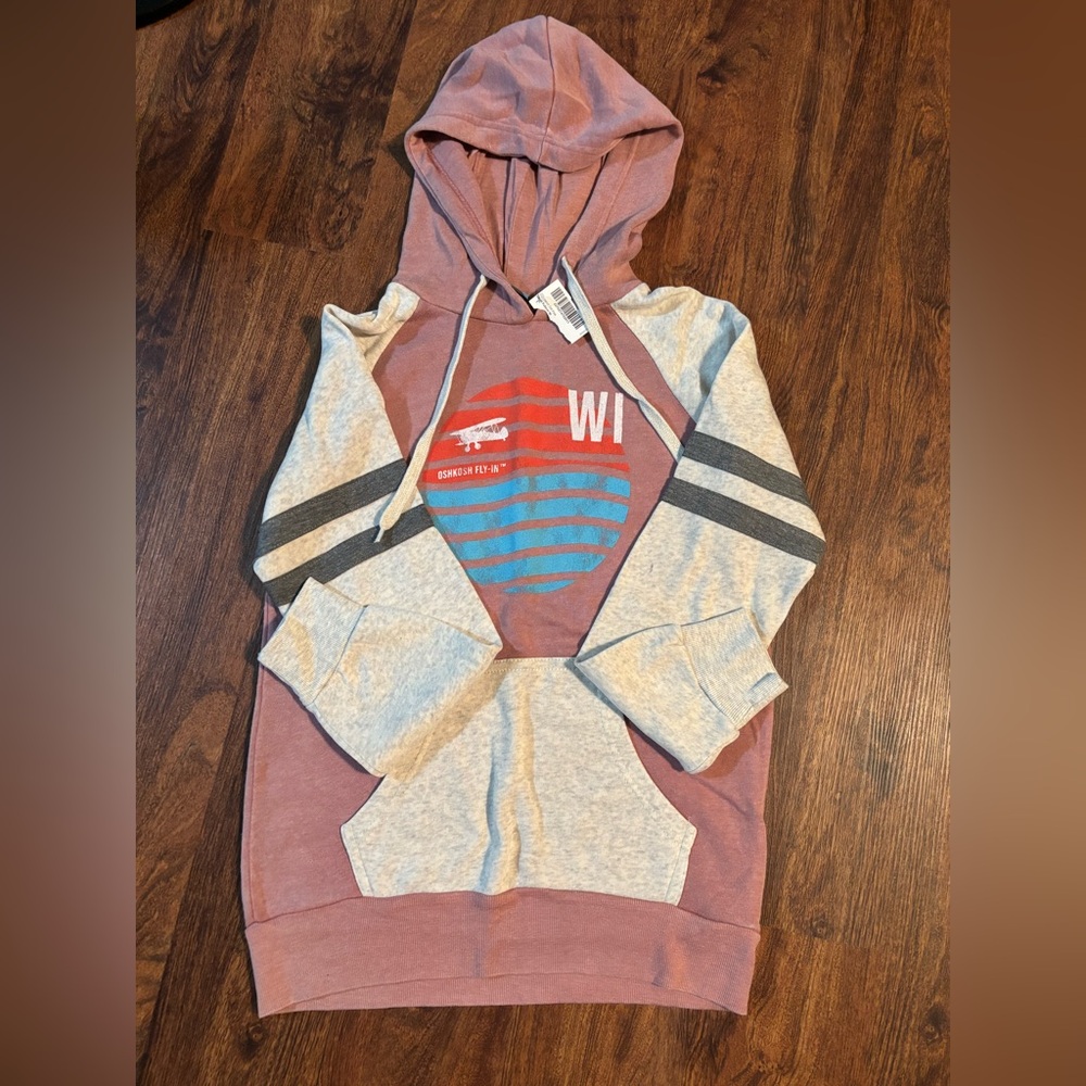 Oshkosh Fly-in Women's Hooded Sweatshirt with Graphic Design